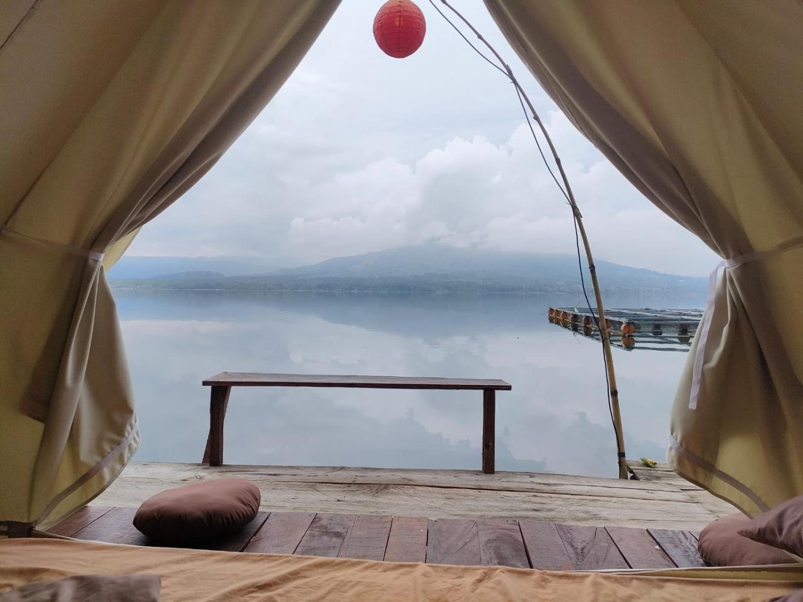 Emayan Glamping Kubupenlokan Extérieur photo