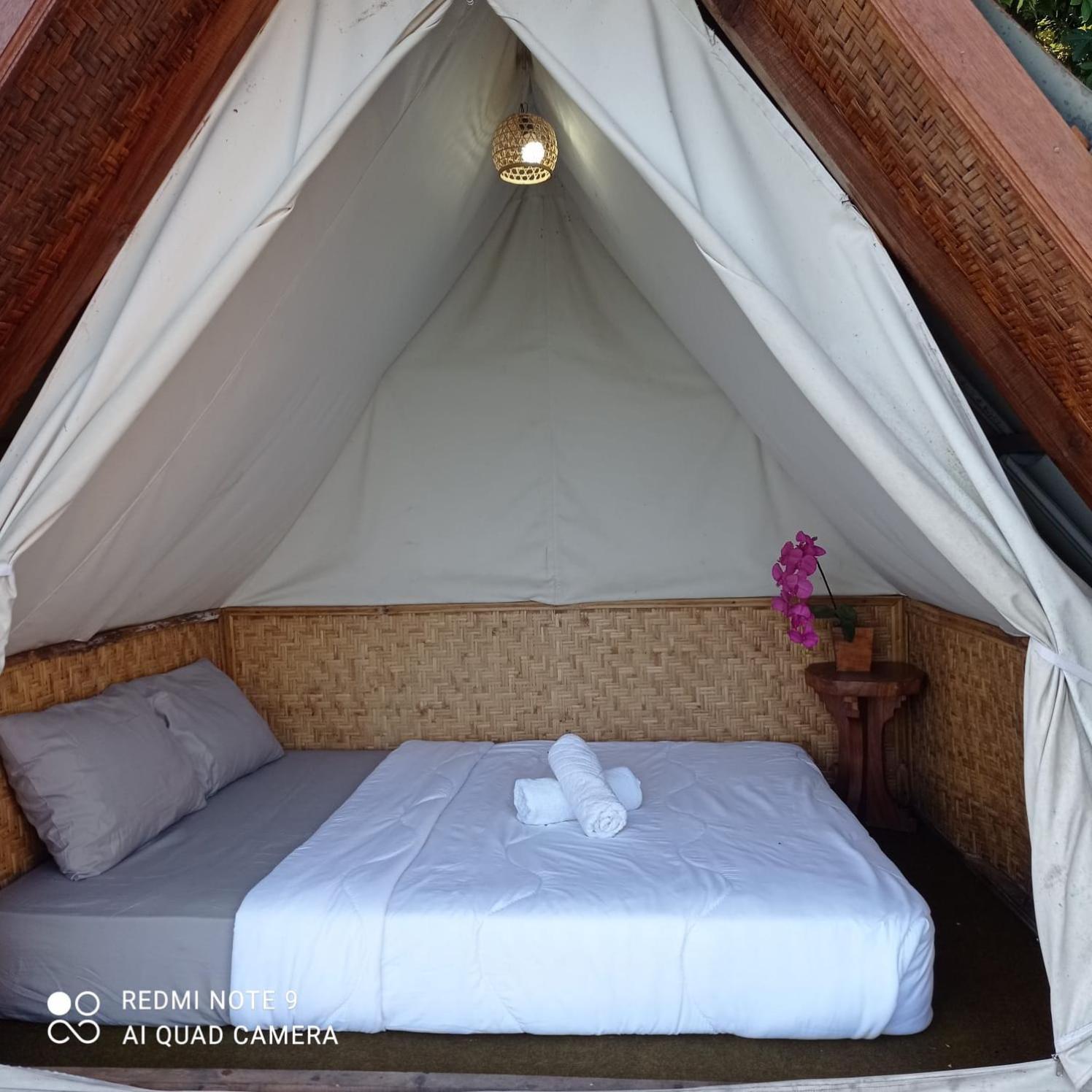 Emayan Glamping Kubupenlokan Extérieur photo